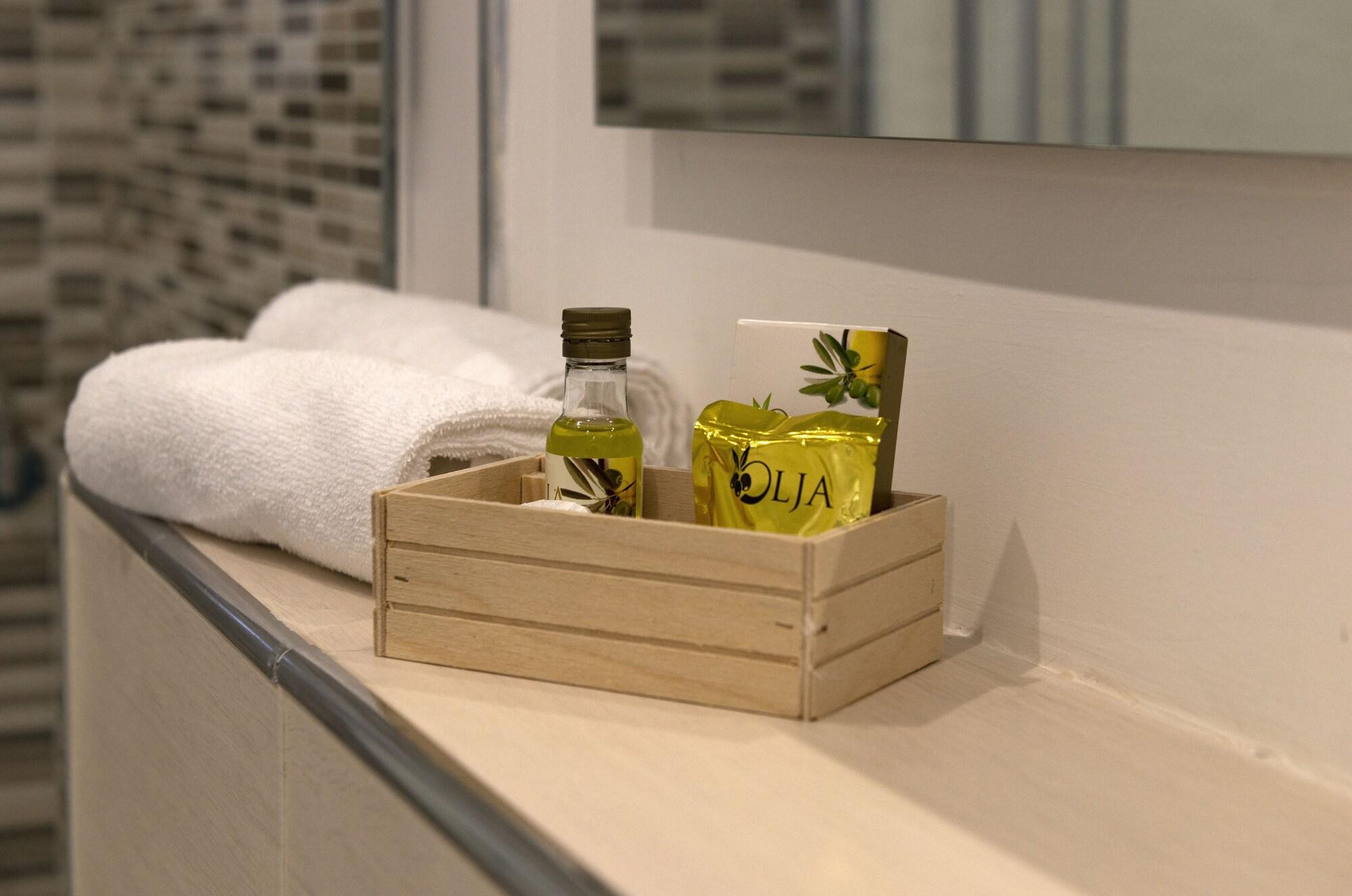 Hotiday Room Collection - Napoli Residenza Scarlatti Экстерьер фото
