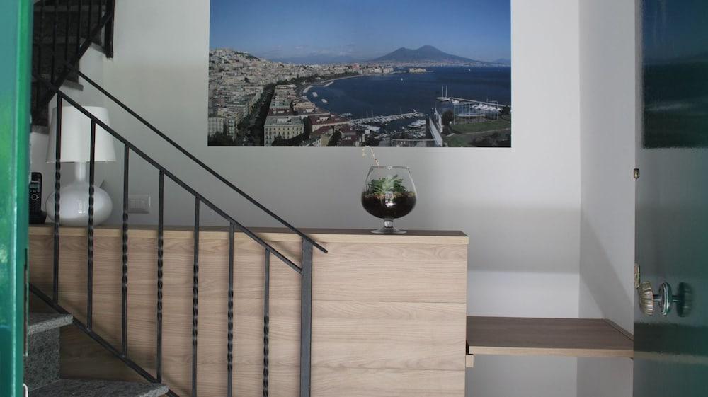 Hotiday Room Collection - Napoli Residenza Scarlatti Экстерьер фото