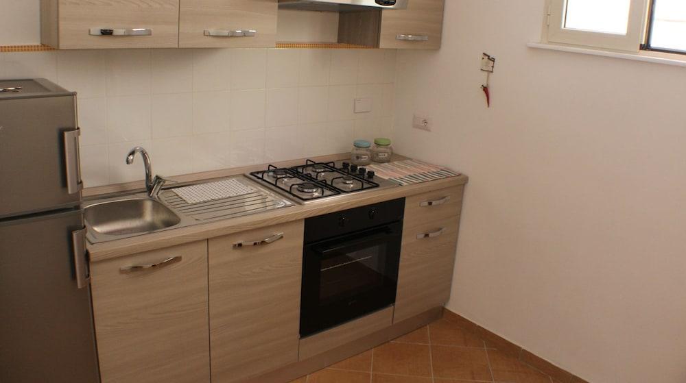 Hotiday Room Collection - Napoli Residenza Scarlatti Экстерьер фото