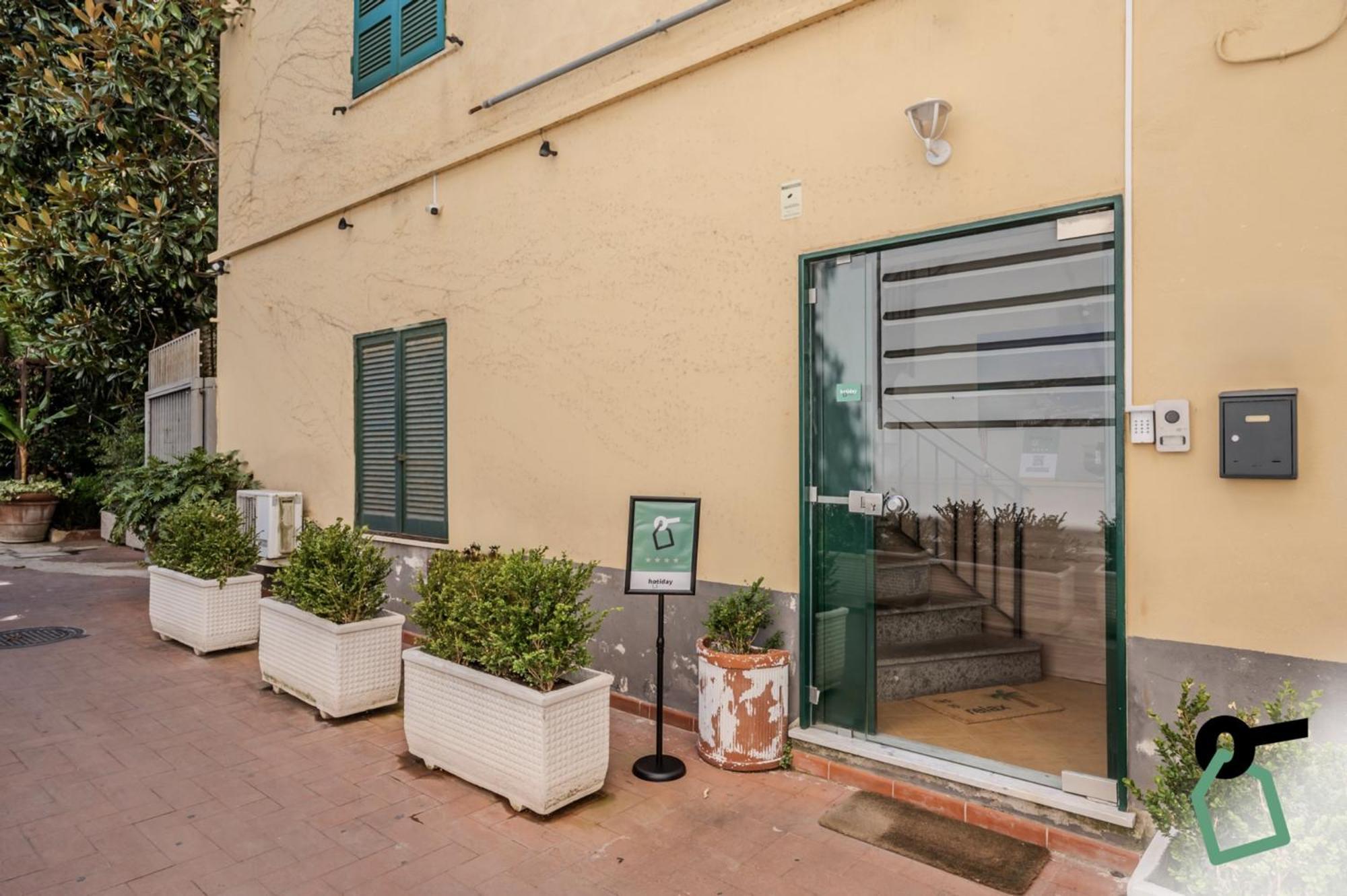 Hotiday Room Collection - Napoli Residenza Scarlatti Экстерьер фото