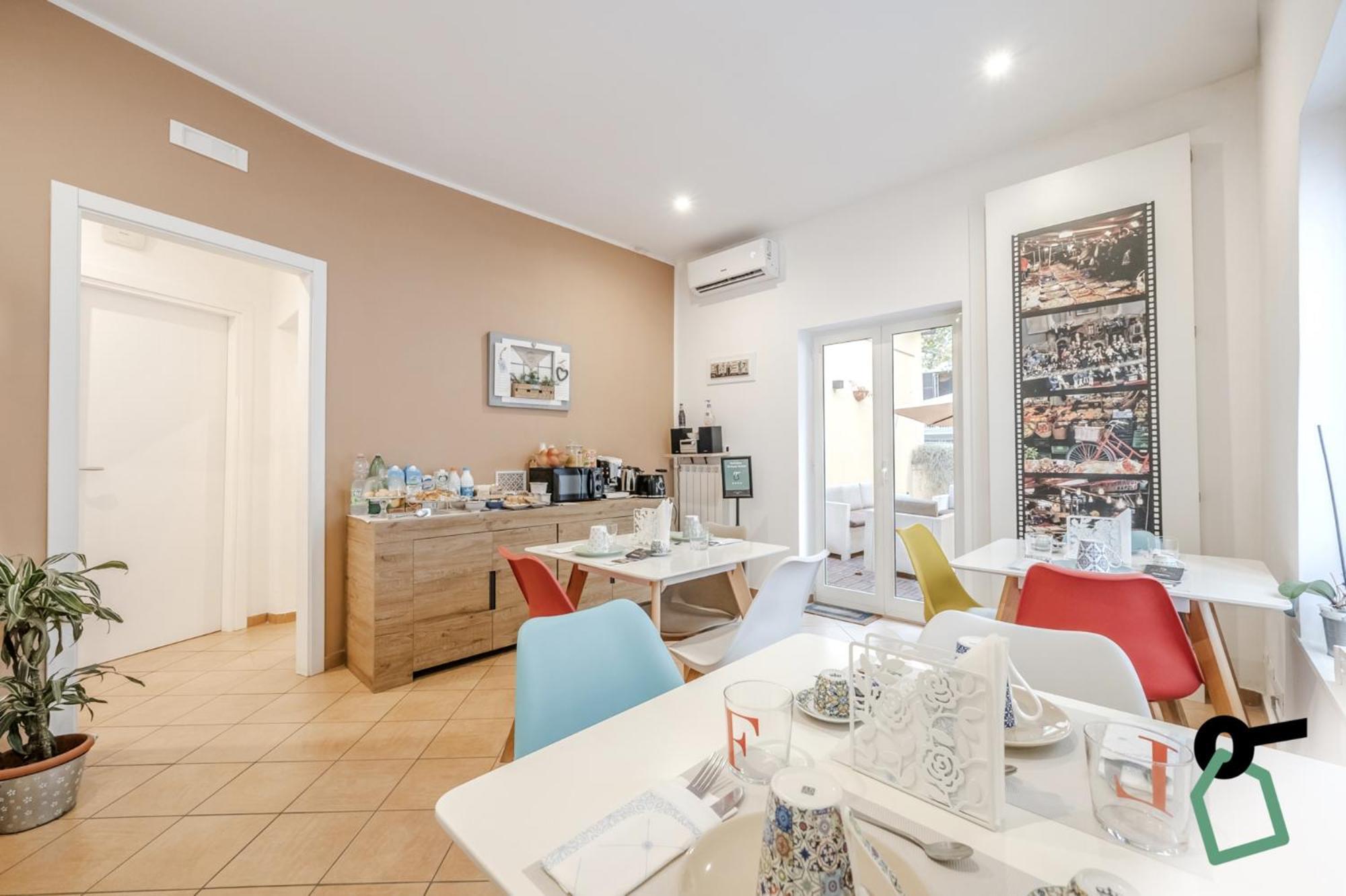 Hotiday Room Collection - Napoli Residenza Scarlatti Экстерьер фото