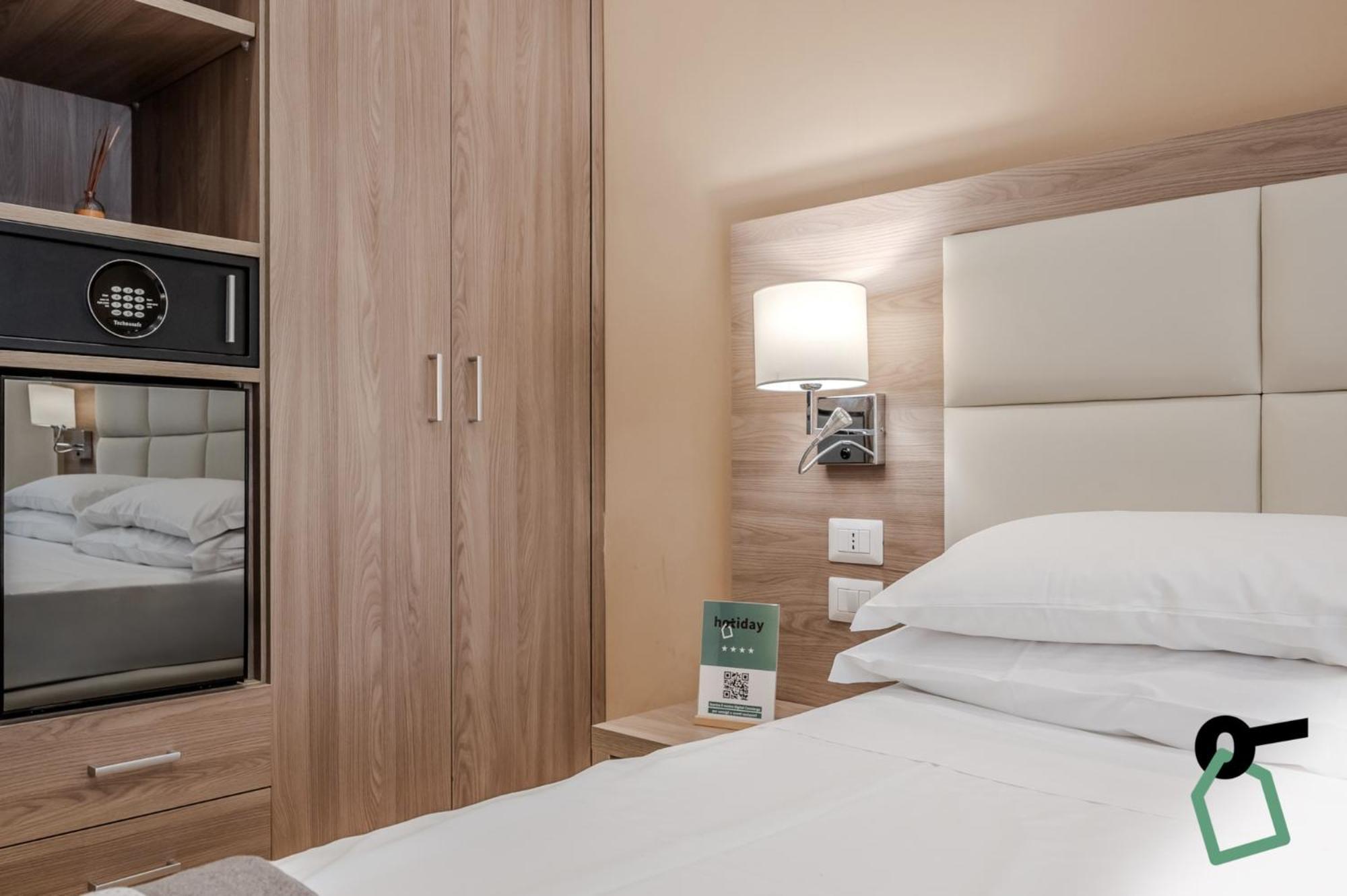 Hotiday Room Collection - Napoli Residenza Scarlatti Экстерьер фото