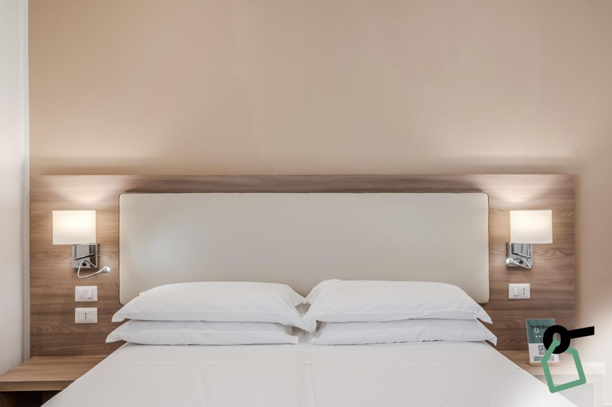 Hotiday Room Collection - Napoli Residenza Scarlatti Экстерьер фото